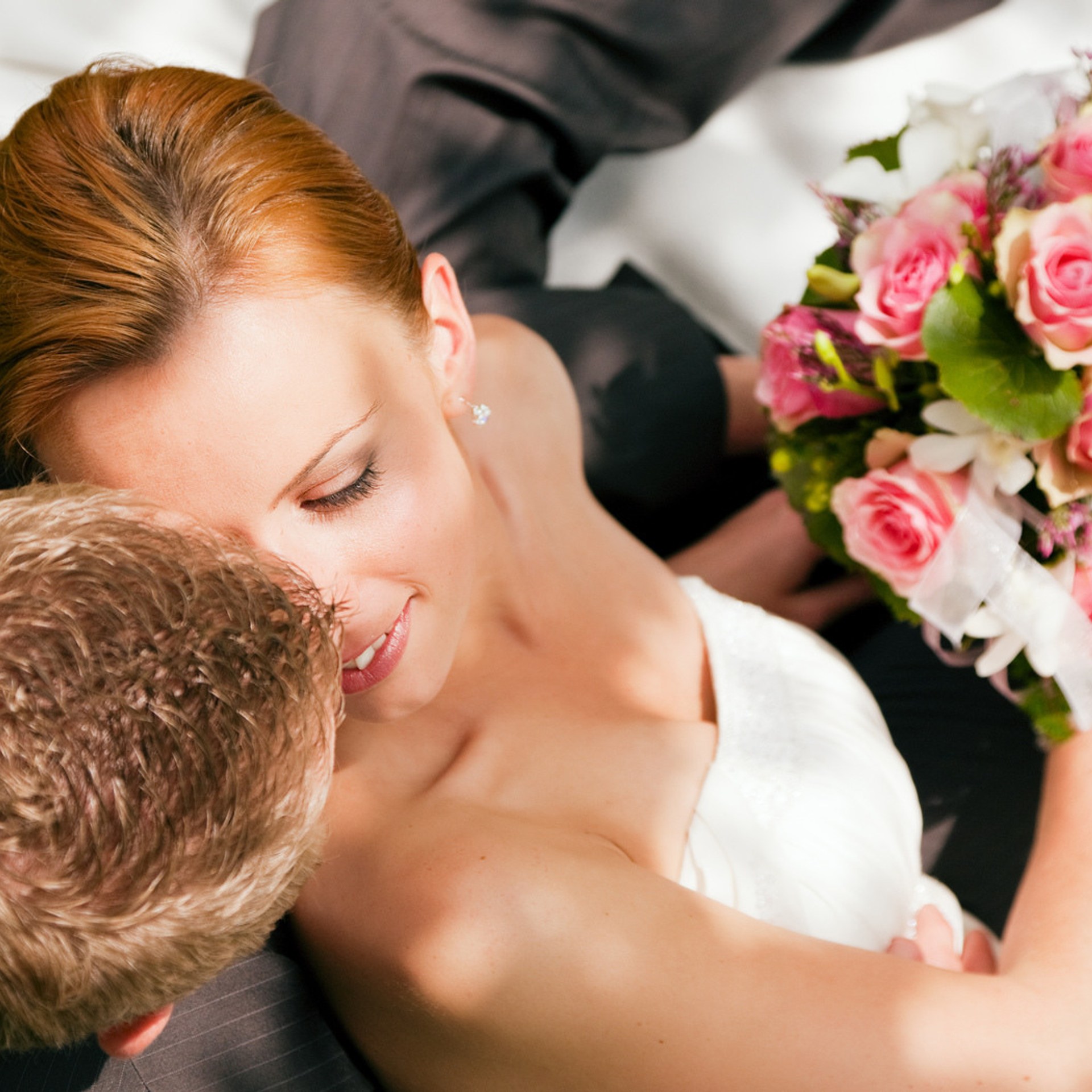 К чему снится свадьба своя с любимым