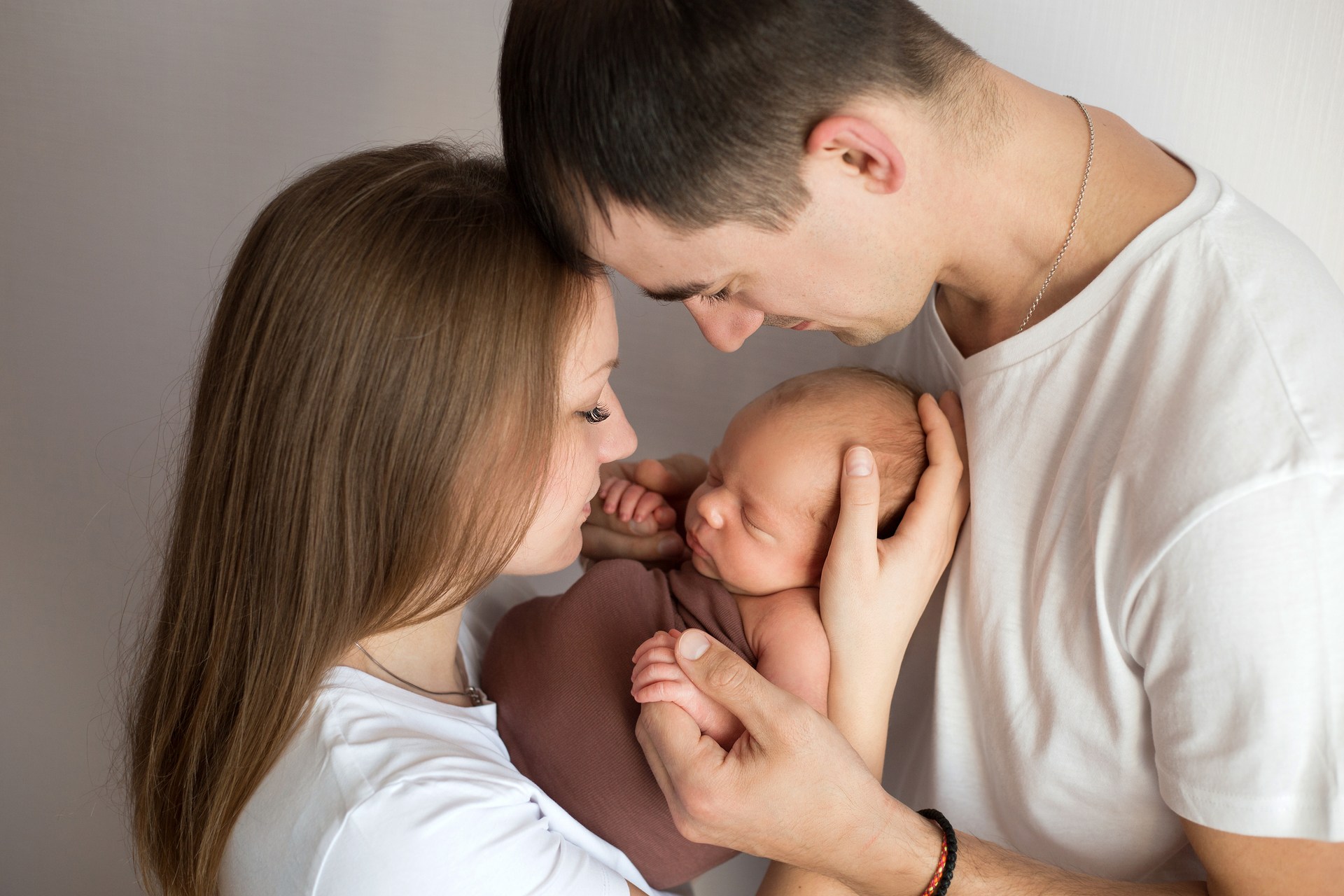 Фото новорожденных в троем. Фотосессия с новорожденным Йошкар-Ола.